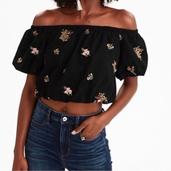 American Eagle Cropped Floral Embroidered Bubble Top Medium - Picture 2 of 9